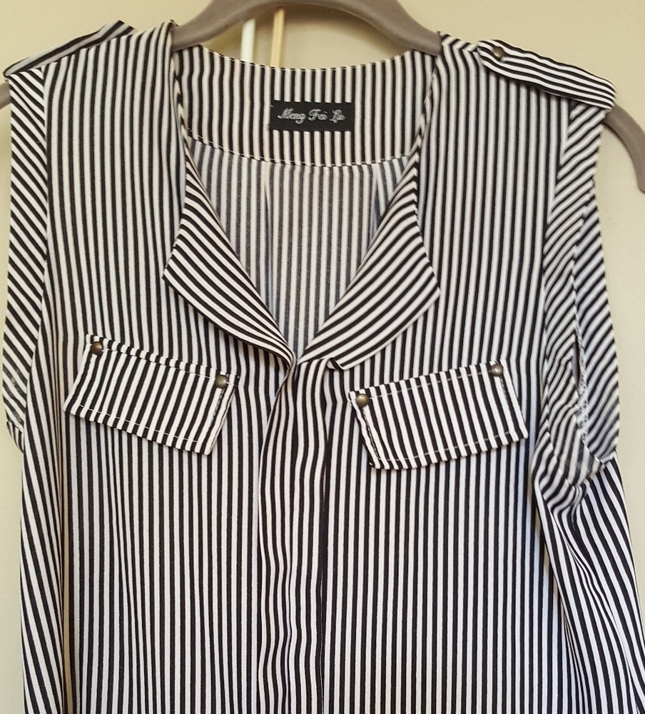 NWOT- Black & White pinstriped sleeveless top